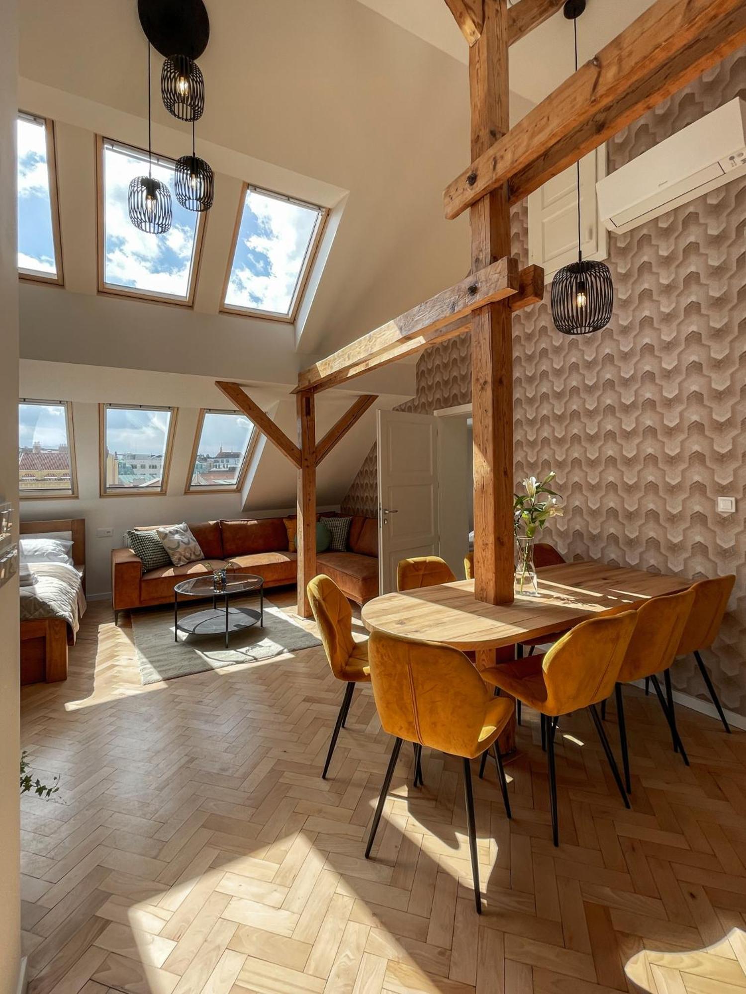 Stupartska - Attic Old Town Residence Prague Exterior photo